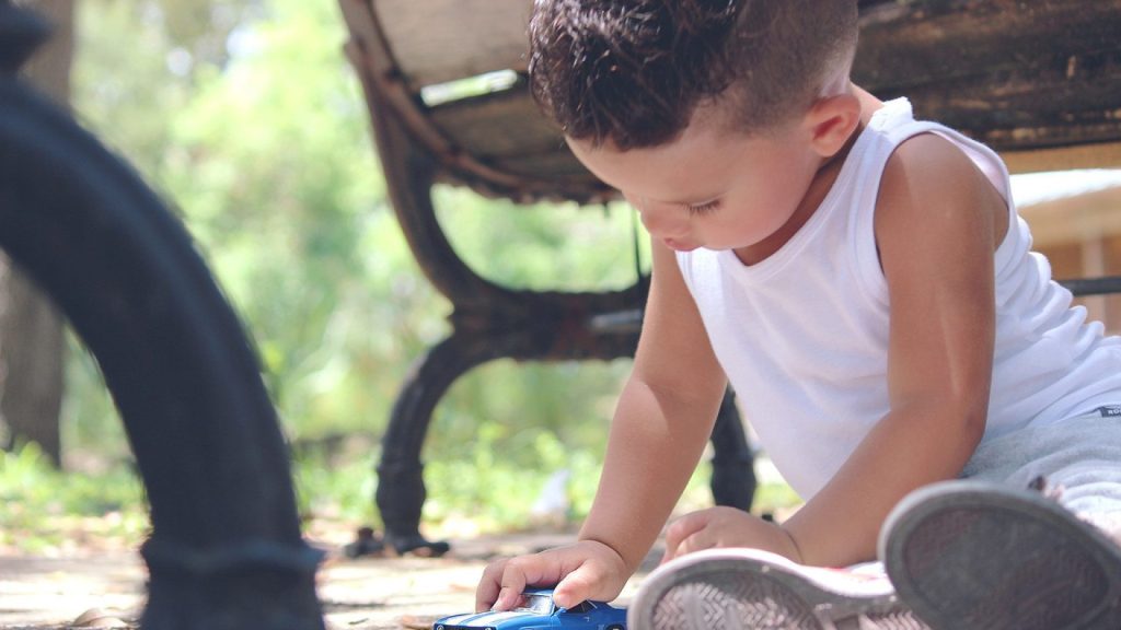 Jouets pour garçons : comment choisir au mieux ?